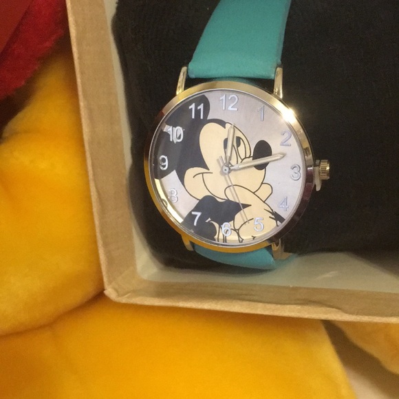 🎁”Thoughtful Mickey” bigface watch 4 colors - Picture 3 of 5